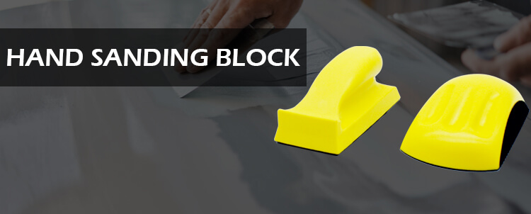 Bloc de ponçage incurvé en mousse de qualité supérieure (85 x 152 mm) pour carrosserie automobile.