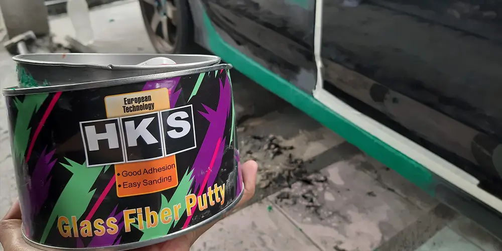 1691749337 What are the Advantages of Using Fiberglass Body Filler in Automotive Restoration